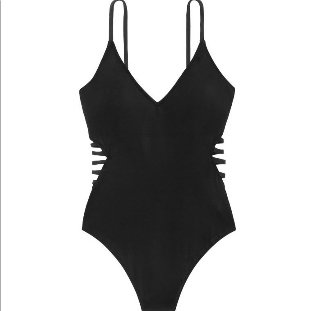 BLACK ONE PIECE SWIM